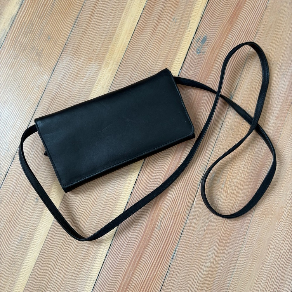 Vintage Eddie Bauer Leather Mini Crossbody Wallet Purse